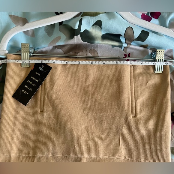 Hey Girl Nude High Waisted Tummy Control Shapewear Shorts - Picture 7 of 9